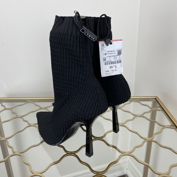 Zara Black Ribbed Sock Boots Booties NWT Pointed Toe High Heel Ankle Boots - Picture 3 of 10